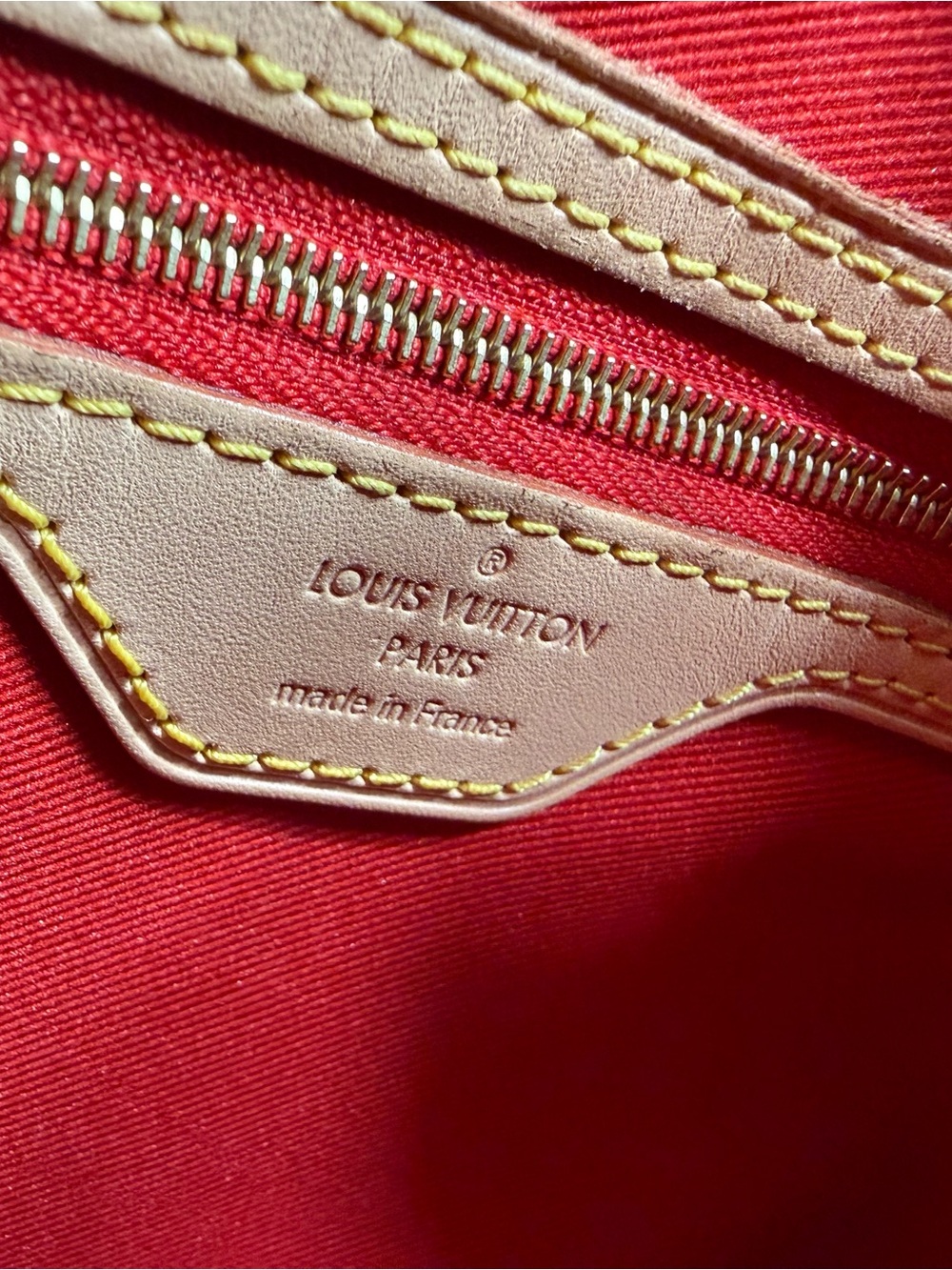 Louis Vuitton Monogram Canvas Tote with Natural Vachetta Straps - Picture 13 of 14